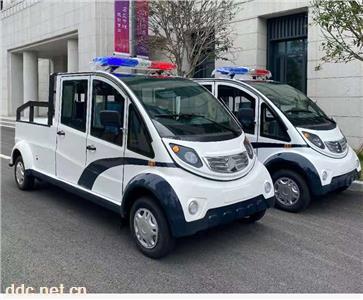  铁壳巡逻电动车